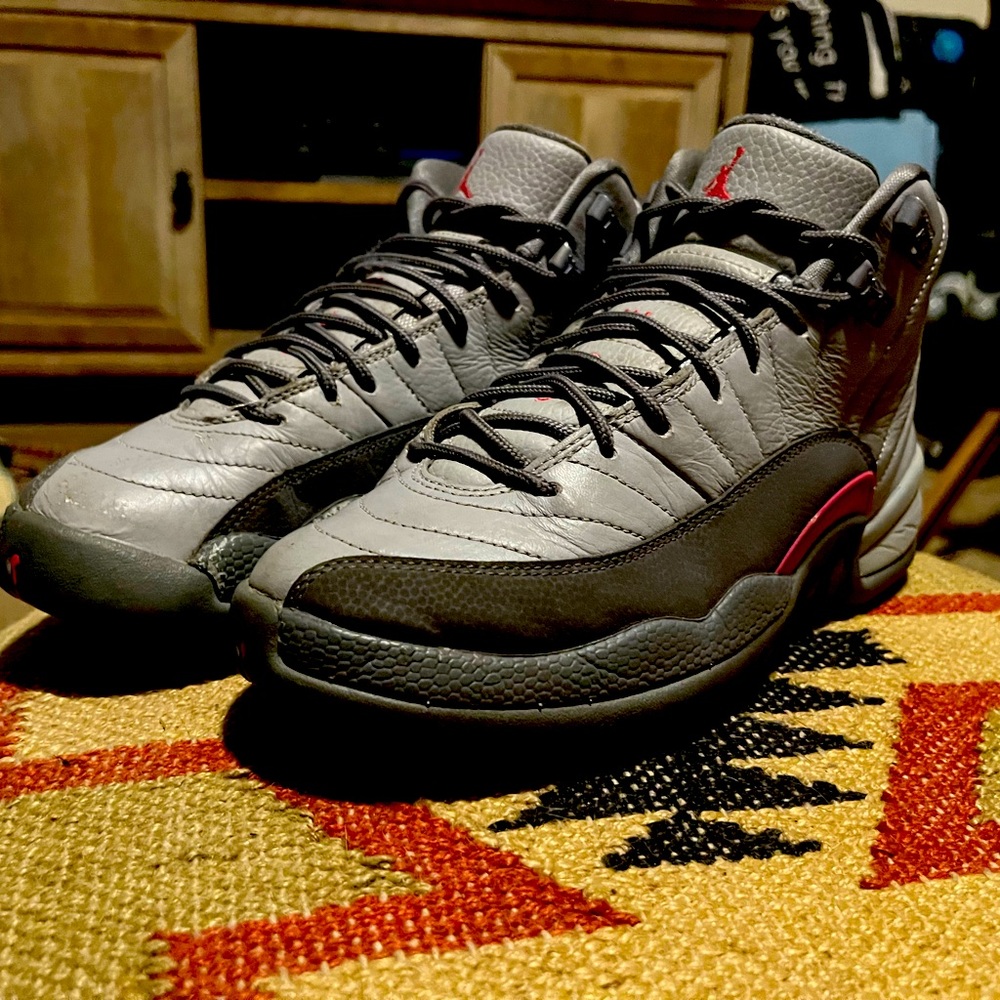 Jordan 12 Retro 'Wolf Grey Vivid Pink' (GS) Size 7.5Y